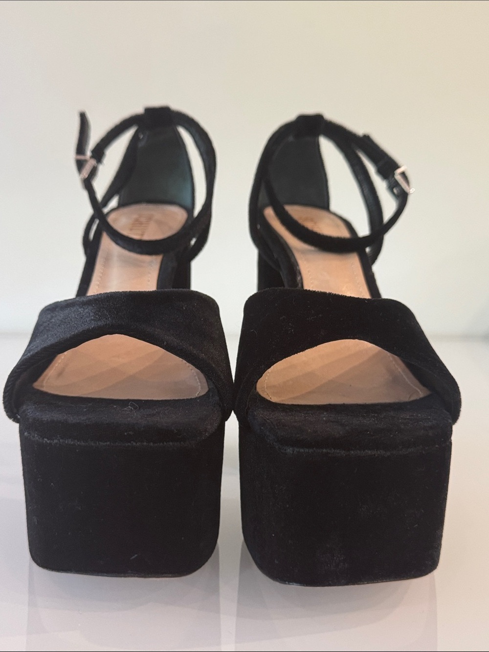 SCHUTZ Ariya Platform Sandal Black Velvet Size 7 - Picture 6 of 13